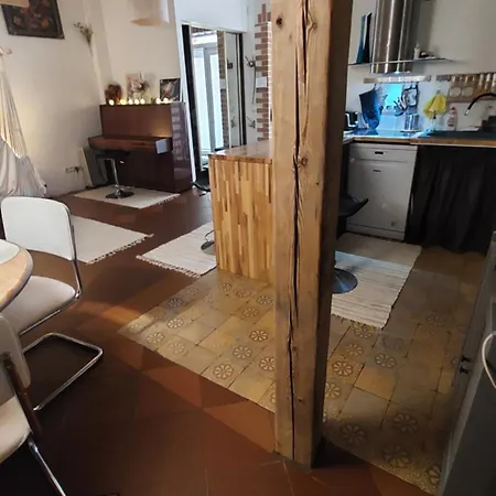 2 Story Free Parking Included