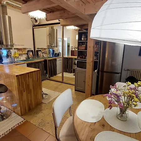 Appartement 2 Story Free Parking Included *