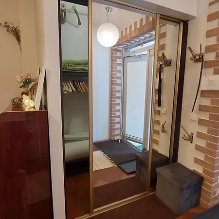 Апартаменты 2 Story Free Parking Included *